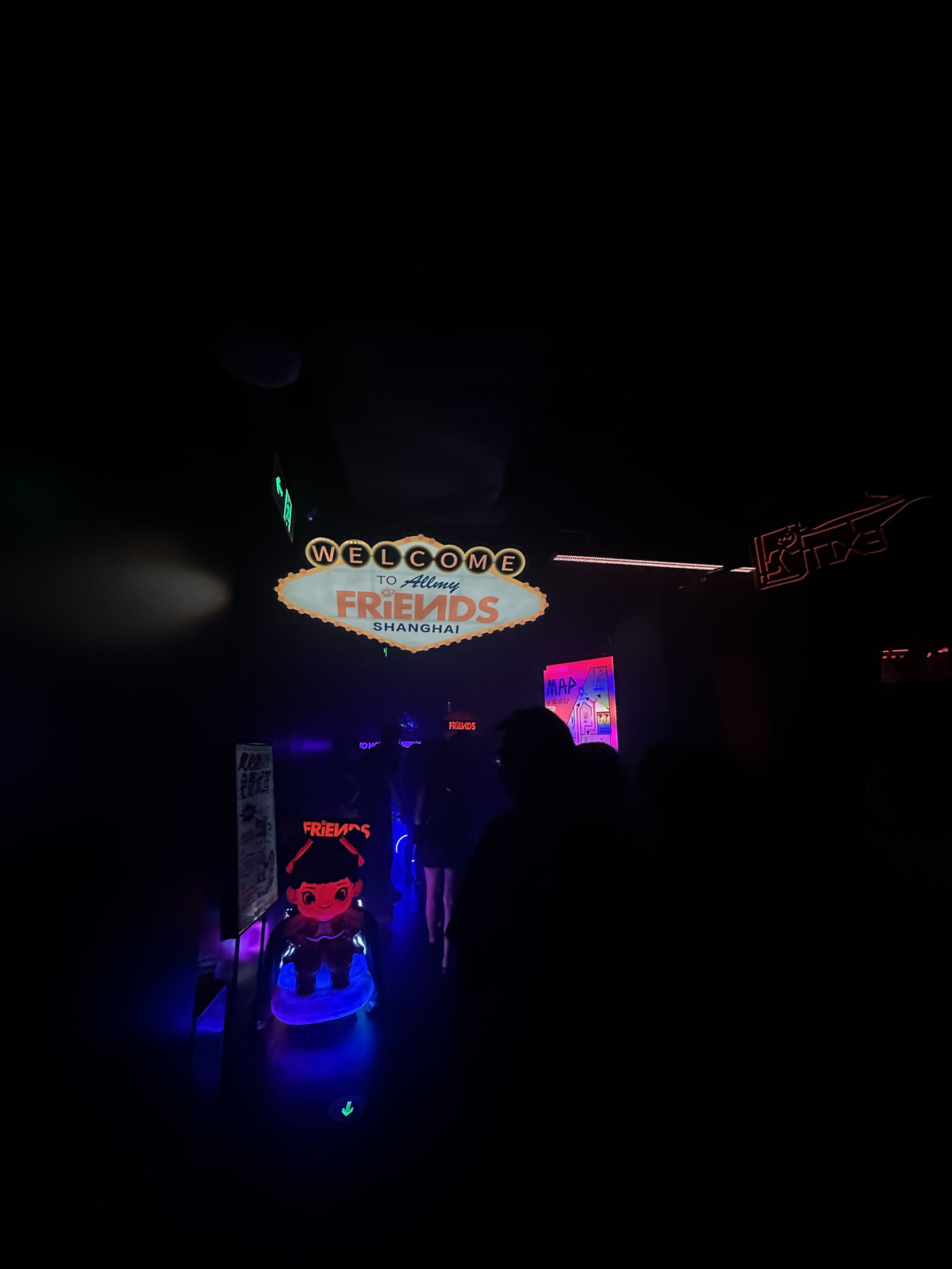 shanghai-nightlife-2.jpg