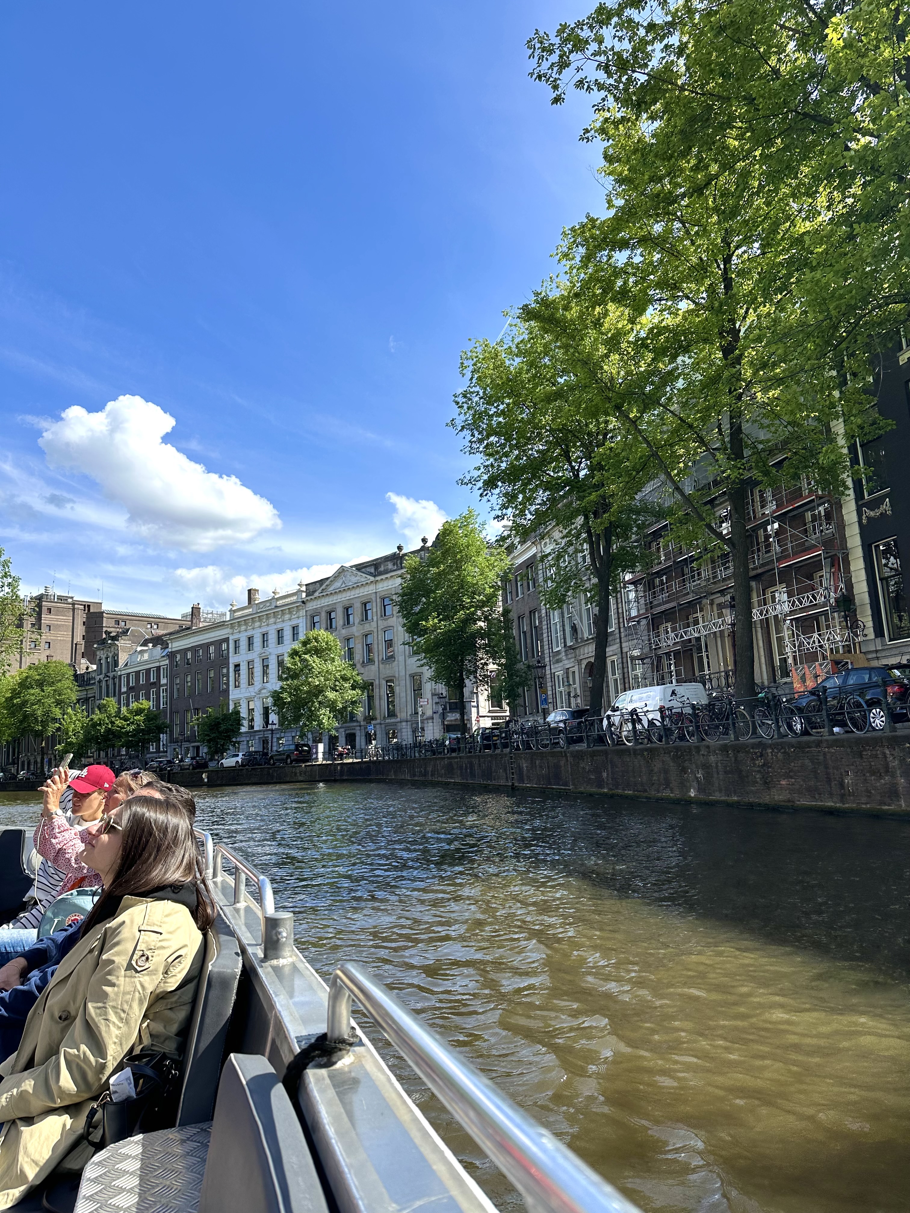canal-cruise.jpg
